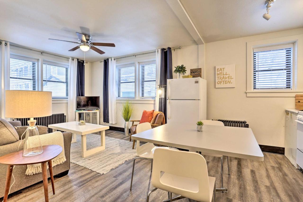 Upscale Apt At The Lofts In Historic Downtown Lead Екстериор снимка